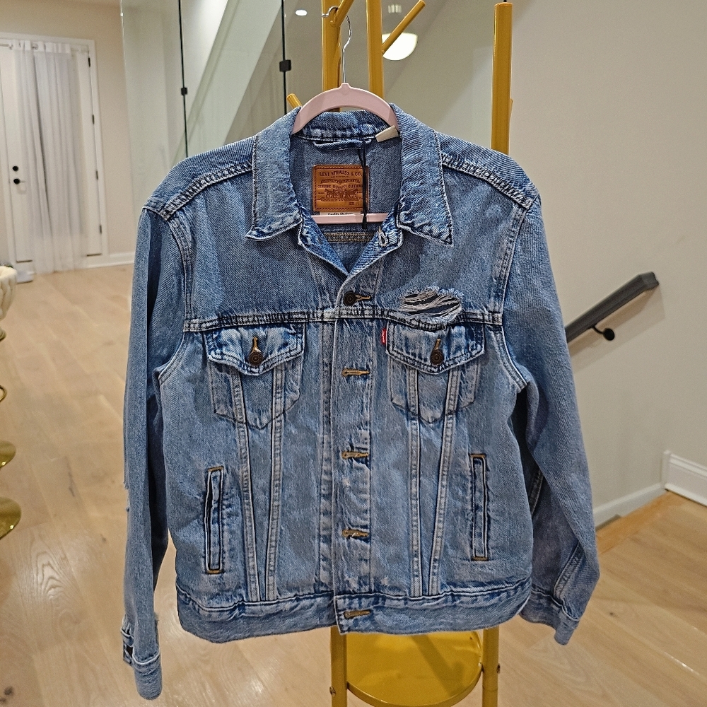 Levi's premium Light Blue Distressed Denim Jacket Y2K